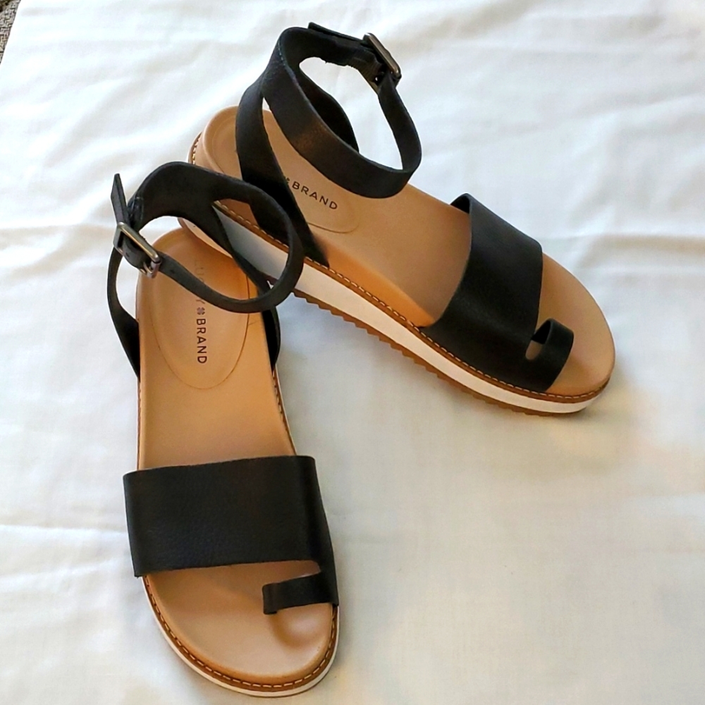 Lucky Brand platform sandals 9.5